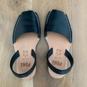 Pons Avarcas sandals - size 8